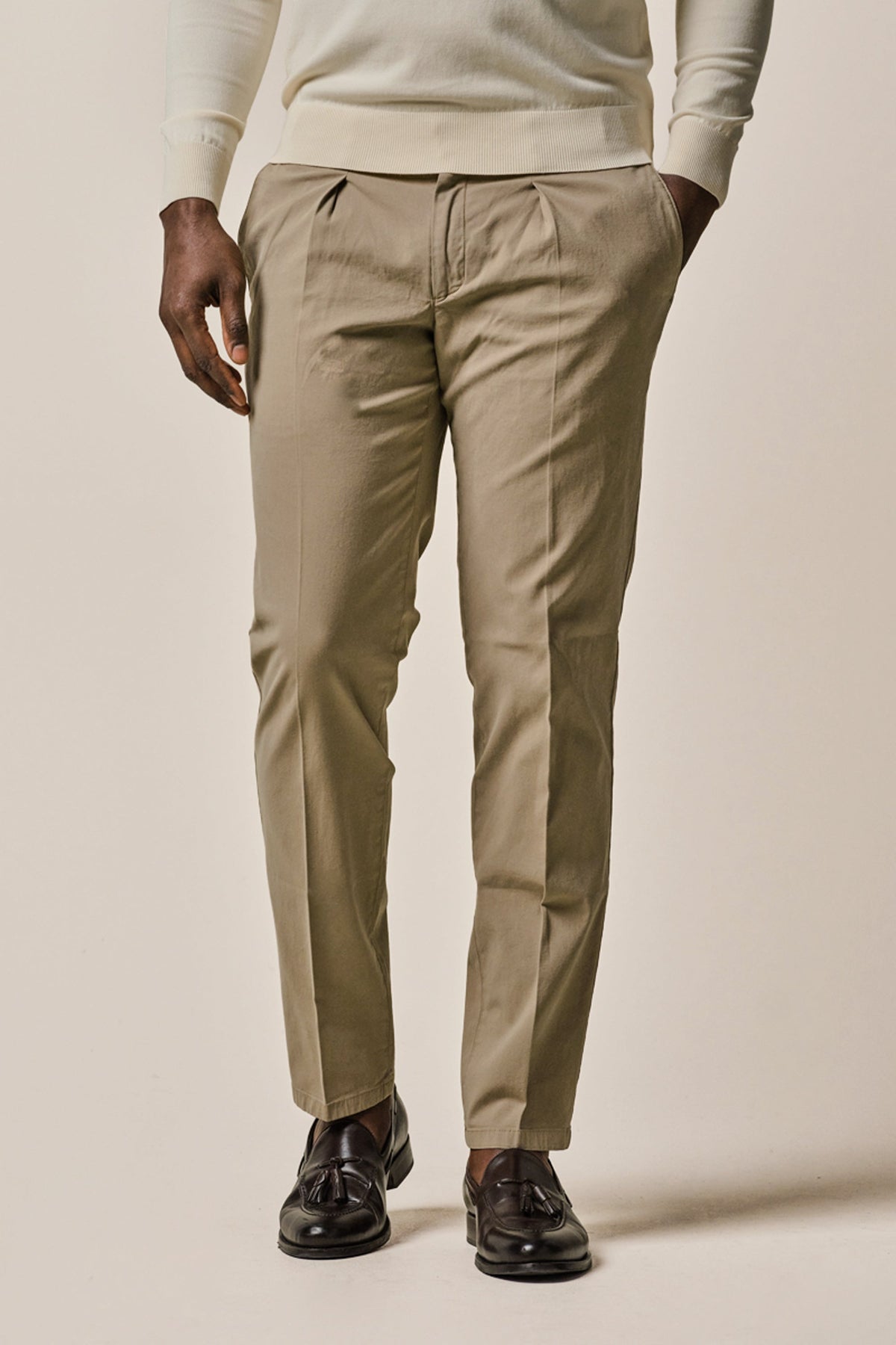 Beige stretch chino
