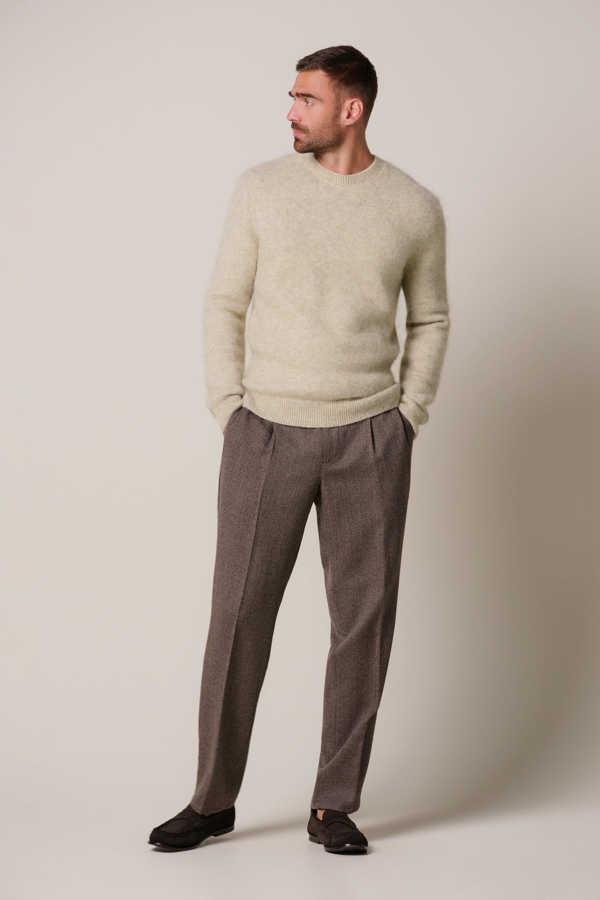 Beige wollen alpaca crewneck