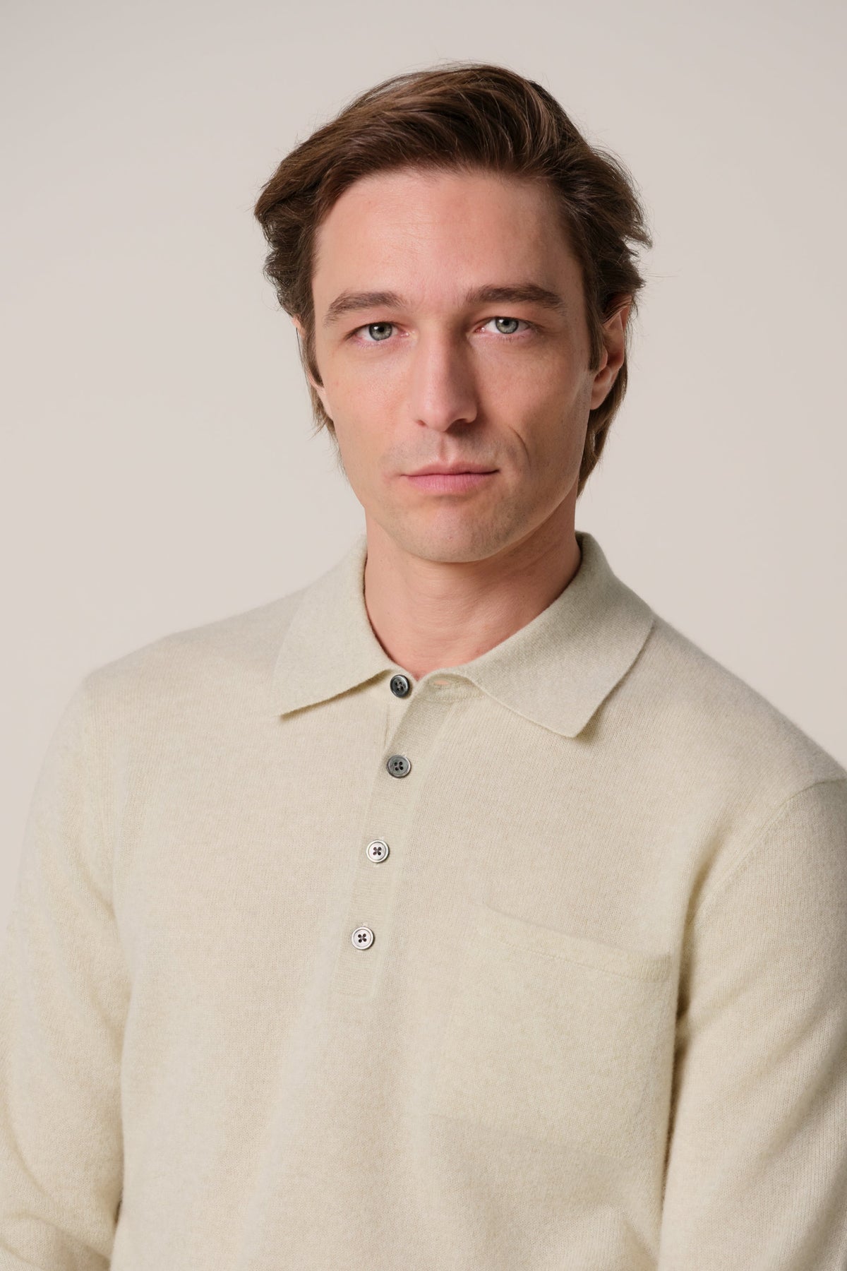 Zand cashmere polo