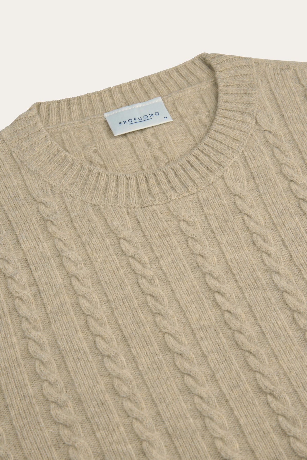 Beige wollen cashmere kabel crewneck