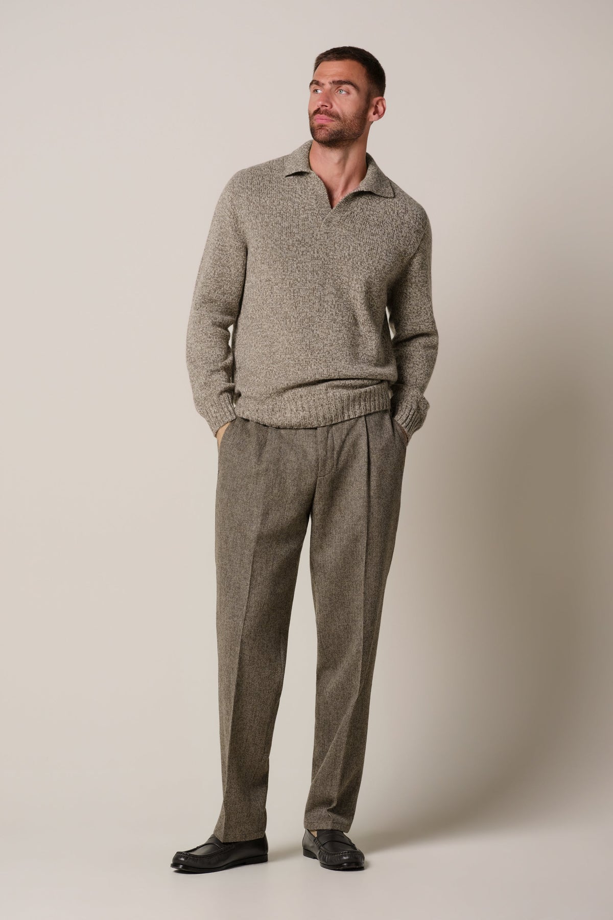 Bruine wollen cashmere open kraag polo