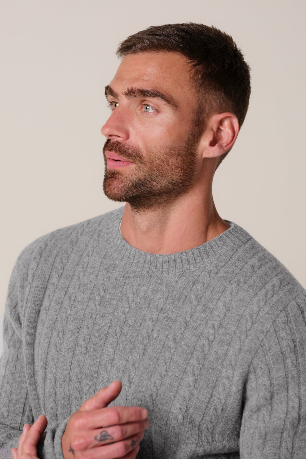 Grijze wollen cashmere kabel crewneck