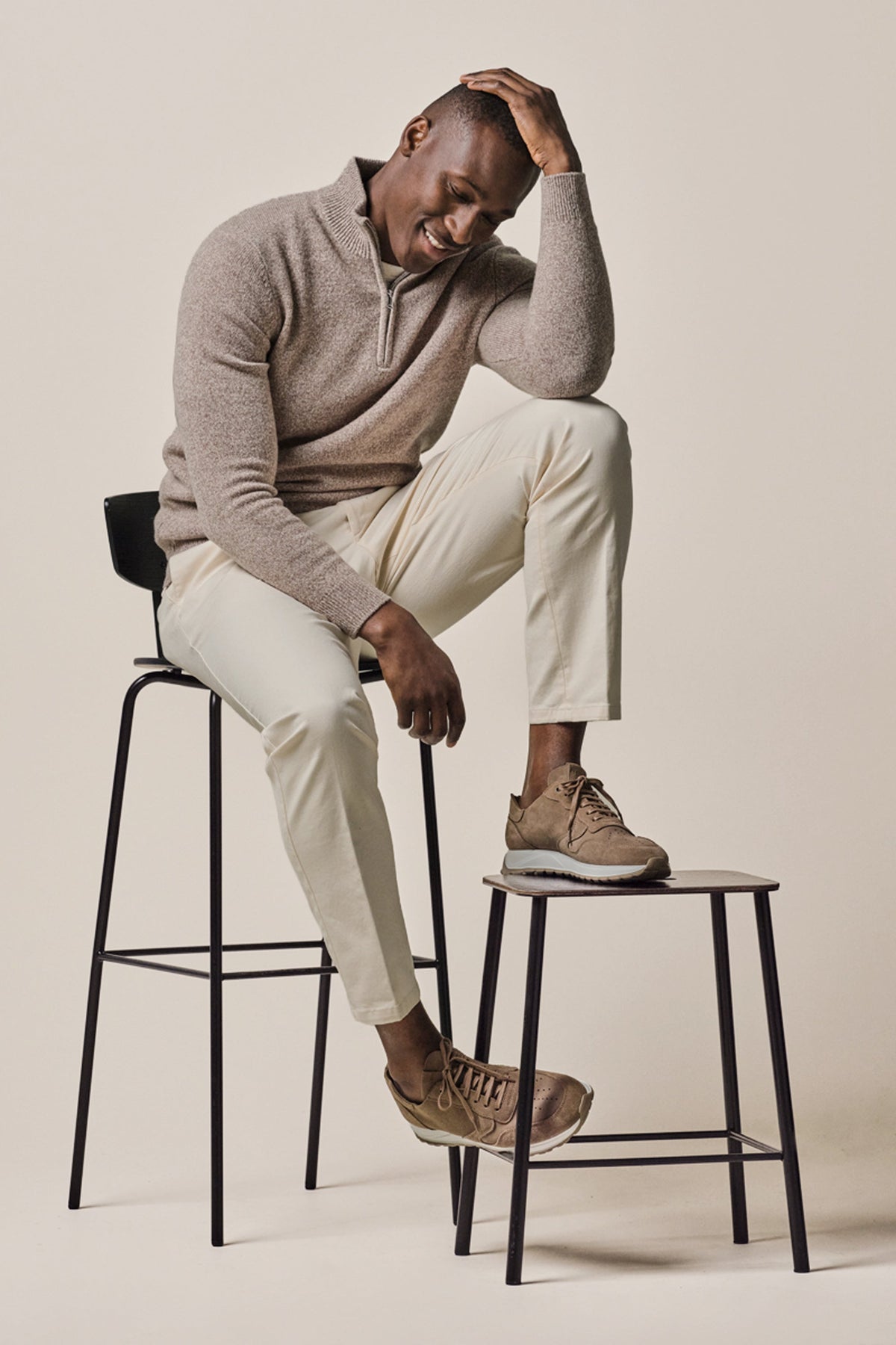 Beige suède runner