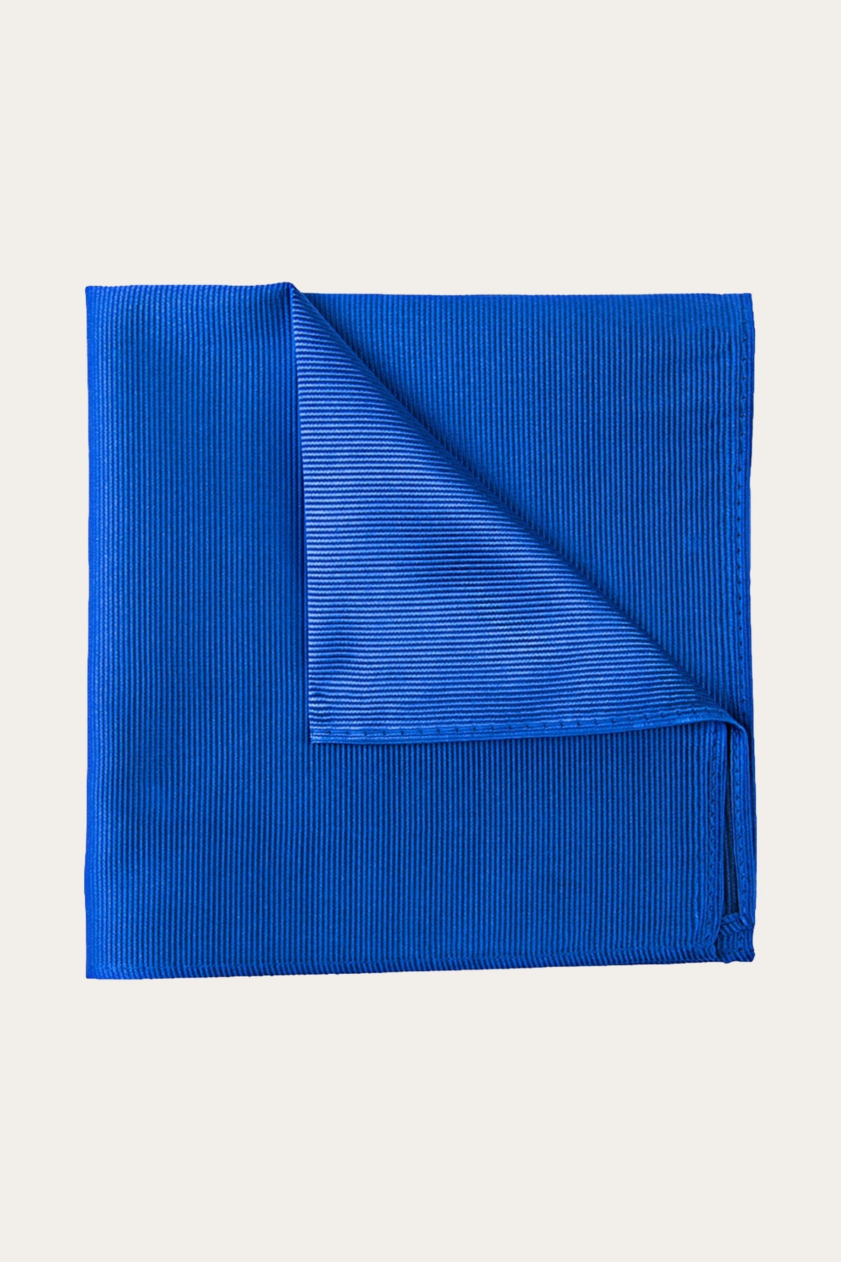 Blauwe uni zijden pochet