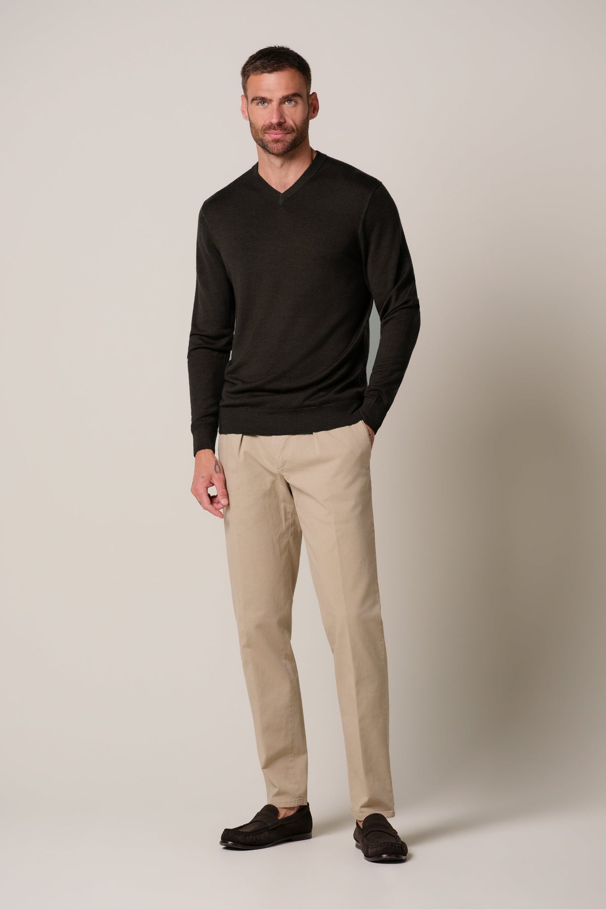 Bruine Garment Dye merino V-neck
