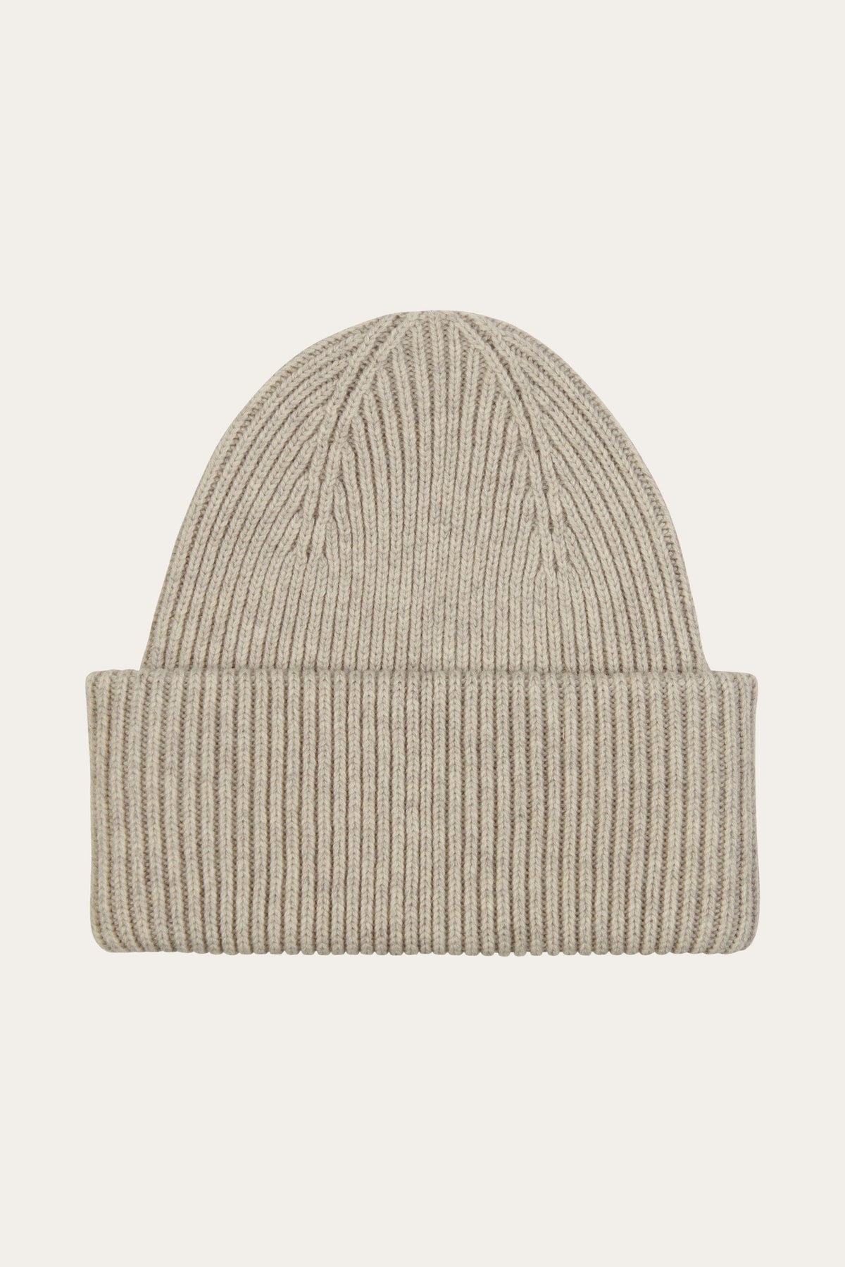 Beige wol knitted beanie