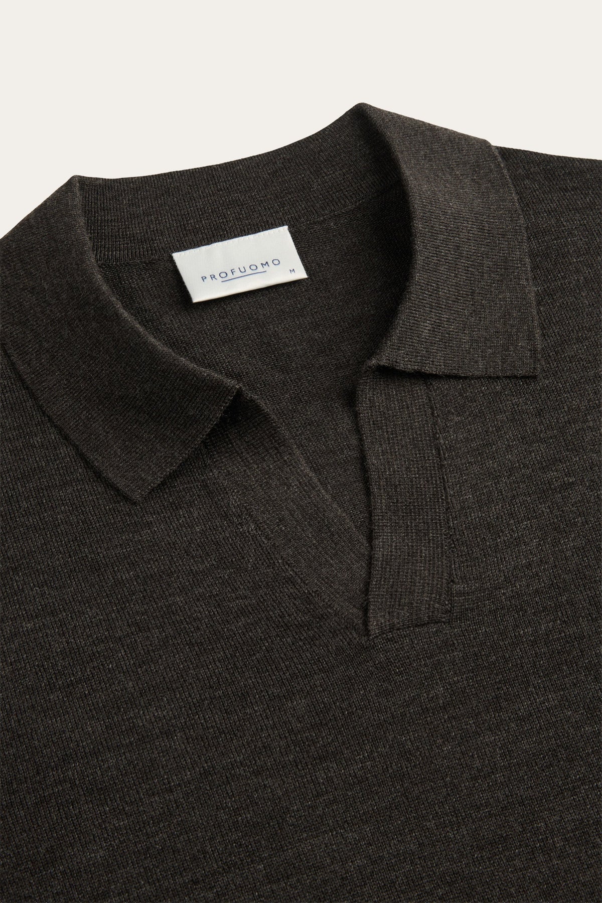 Bruine merino open kraag polo