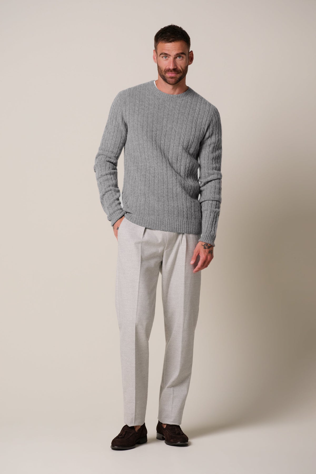 Grijze wollen cashmere kabel crewneck