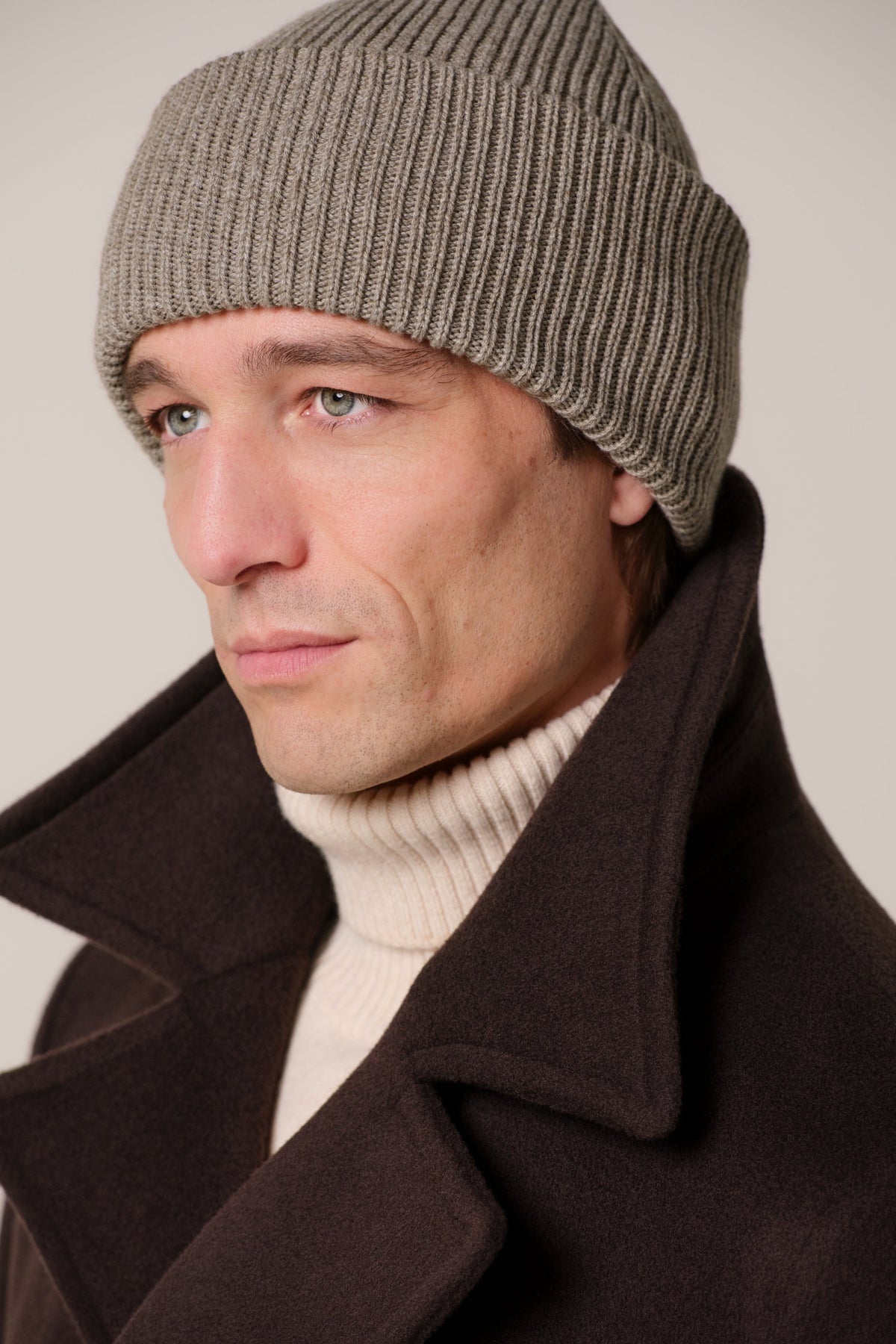 Bruine wol knitted beanie
