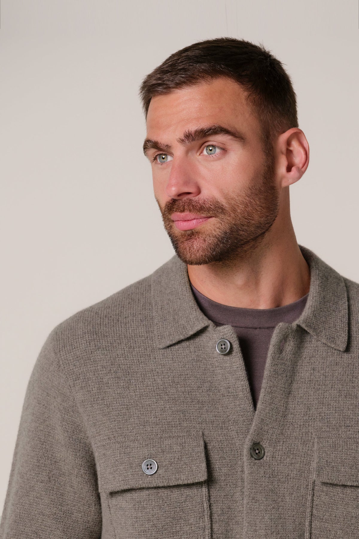 Taupe merino wollen overshirt