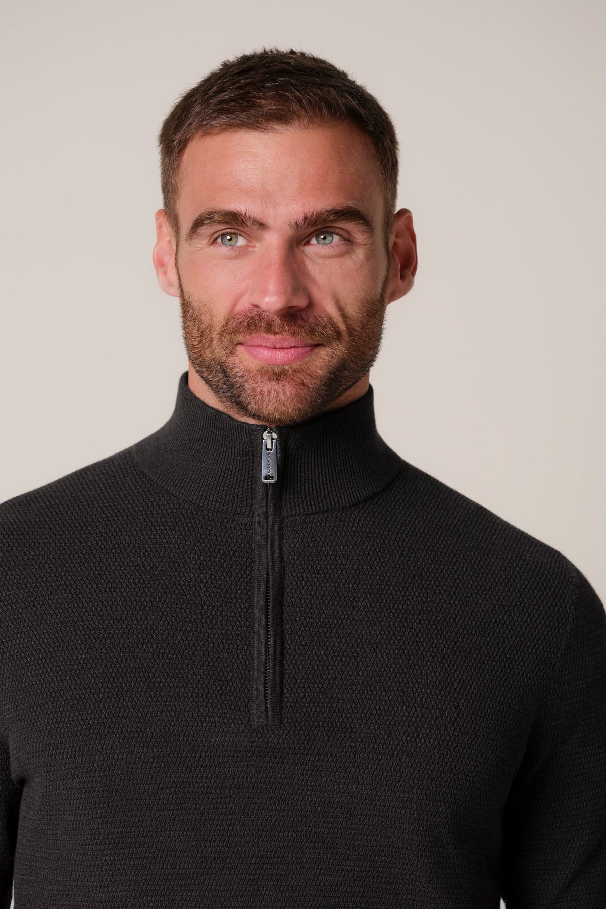 Donkerbruine structuur half zip
