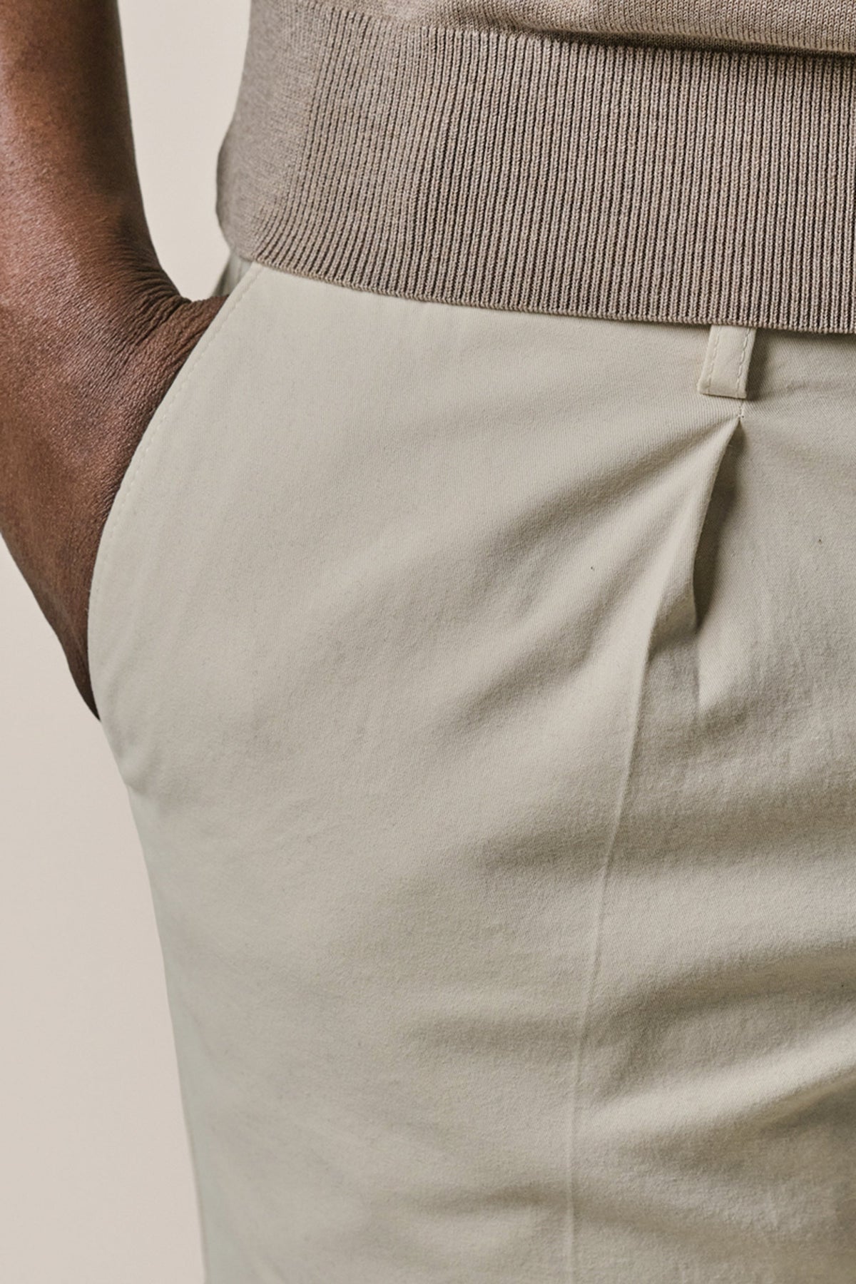 Off white stretch chino