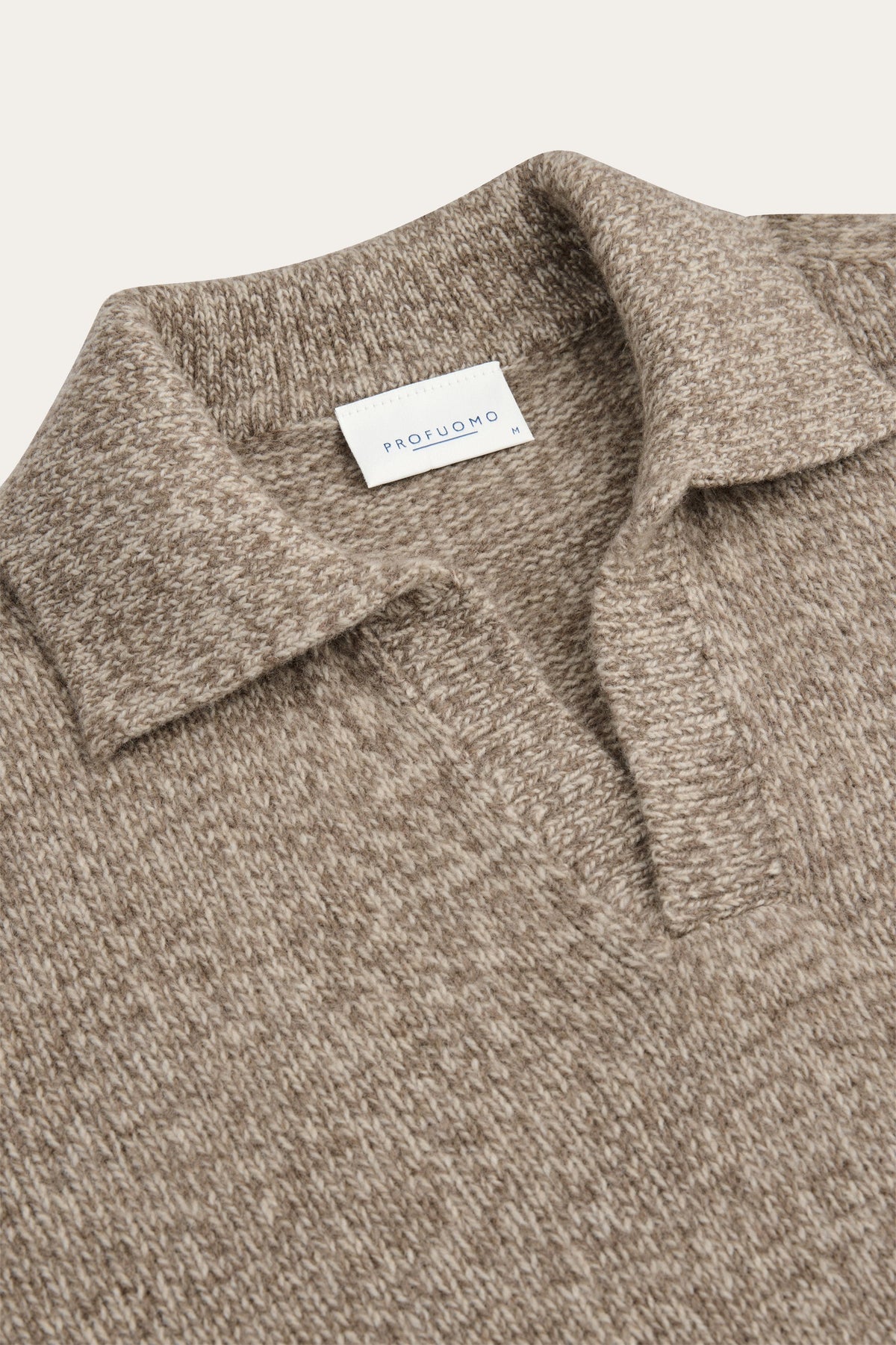 Bruine wollen cashmere open kraag polo