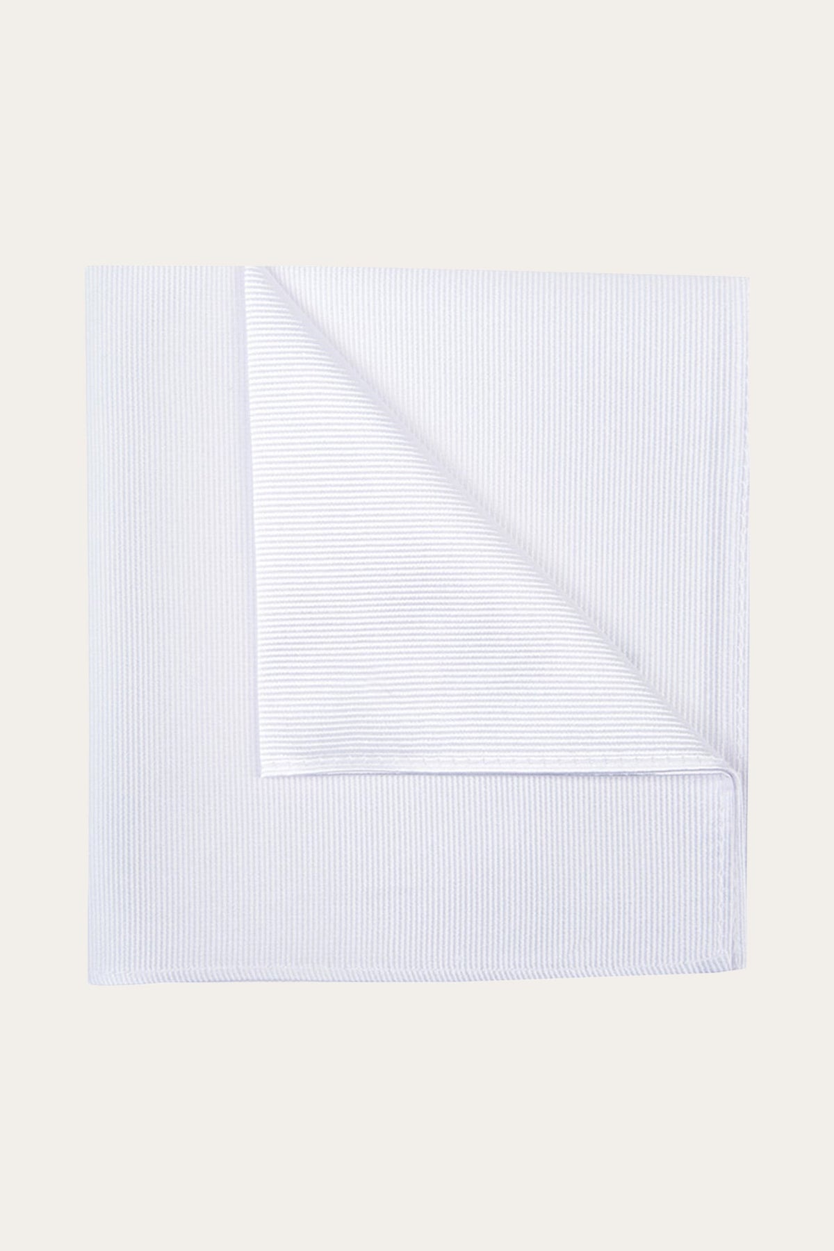 Witte uni zijden pochet