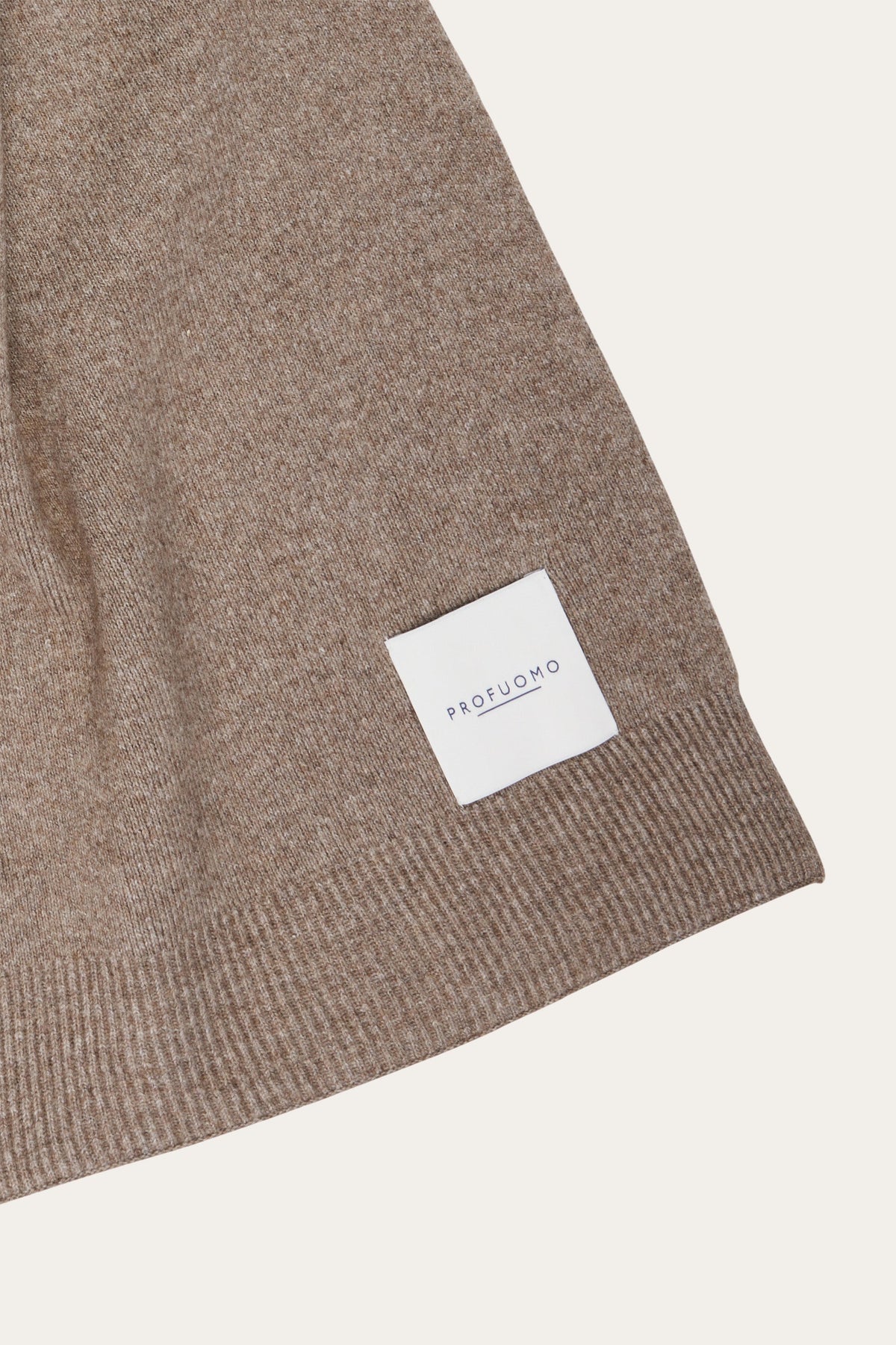 Bruine wol knitted sjaal