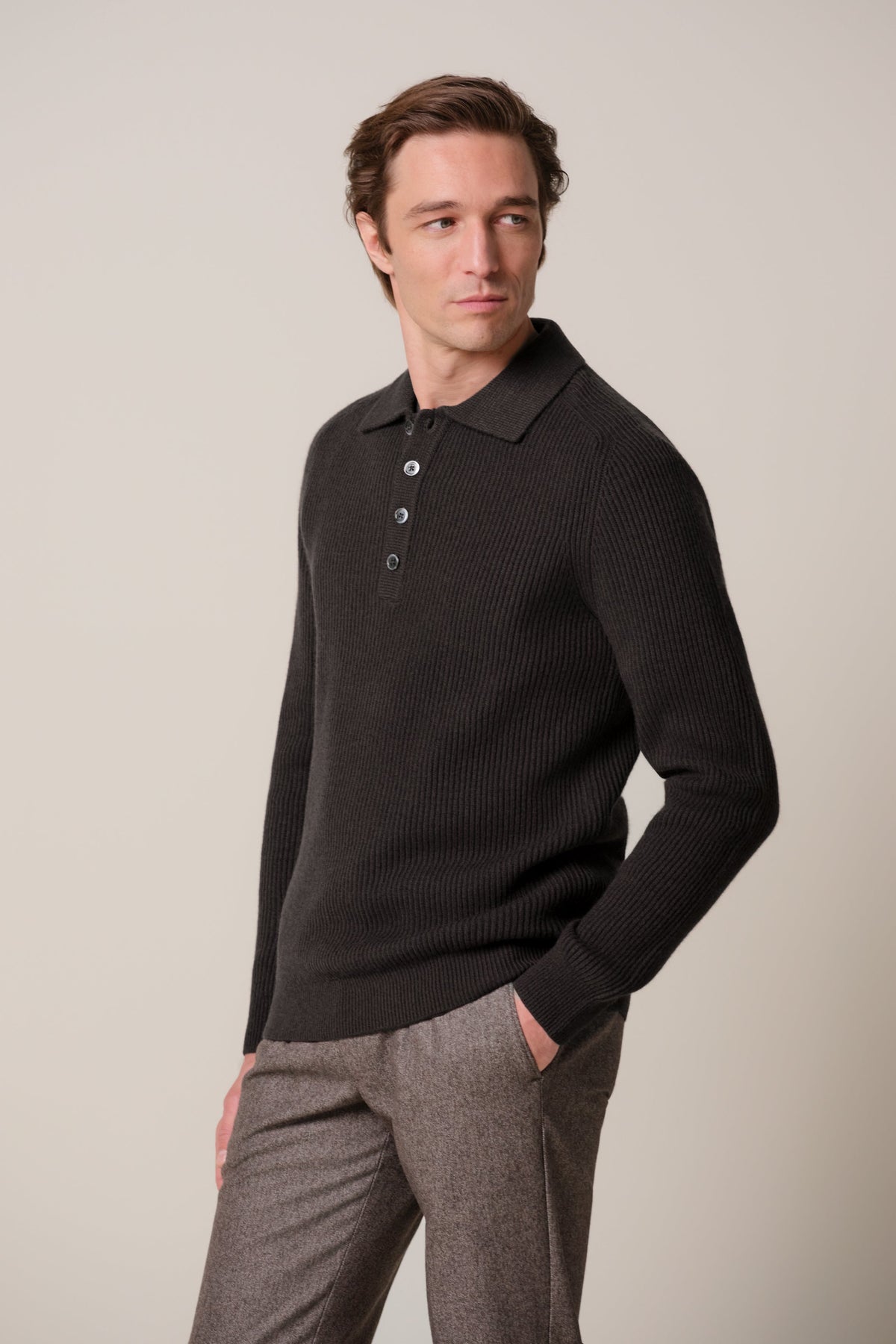Donkerbruine heavy wollen polo