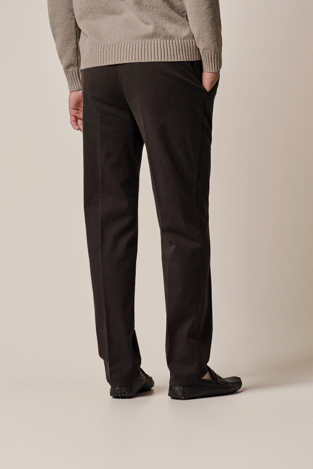 Donkerbruine katoenen stretch chino